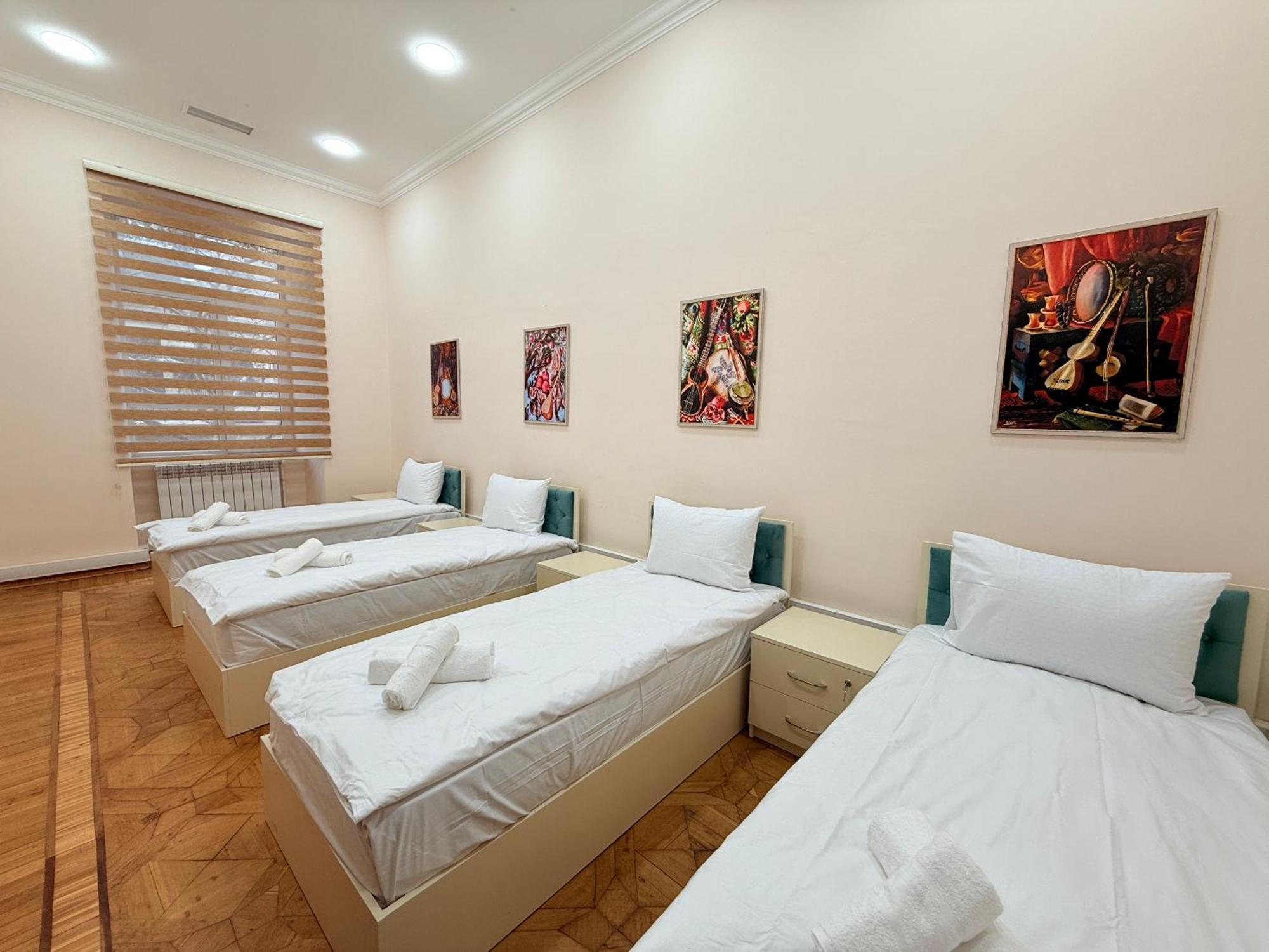 באקו Alara Inn Hostel & Hotel מראה חיצוני תמונה