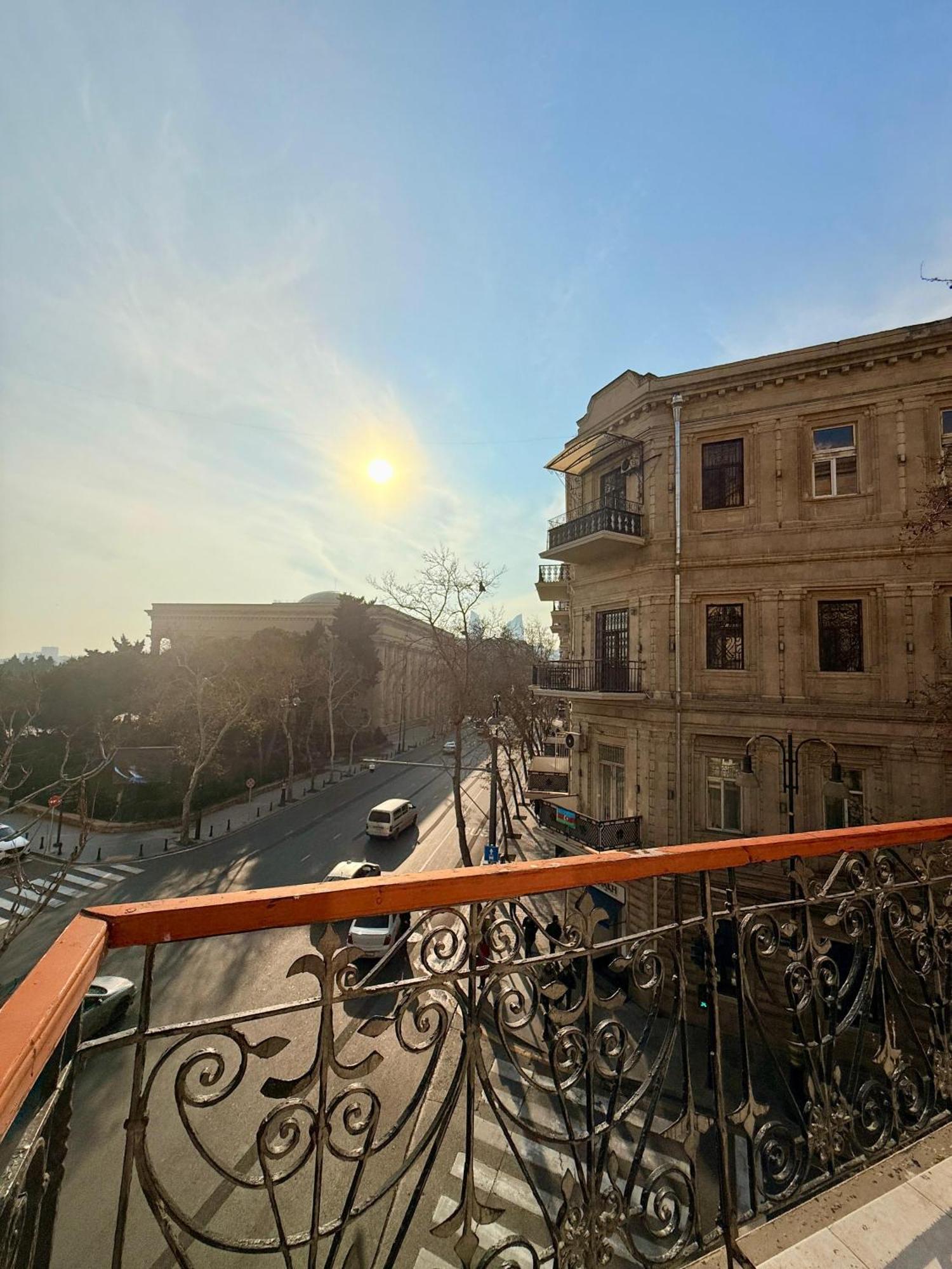 באקו Alara Inn Hostel & Hotel מראה חיצוני תמונה